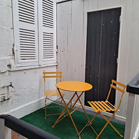 Studio Cosy Meuble, Terrasse Et Patio Pour Velo Rochefort  Luaran gambar